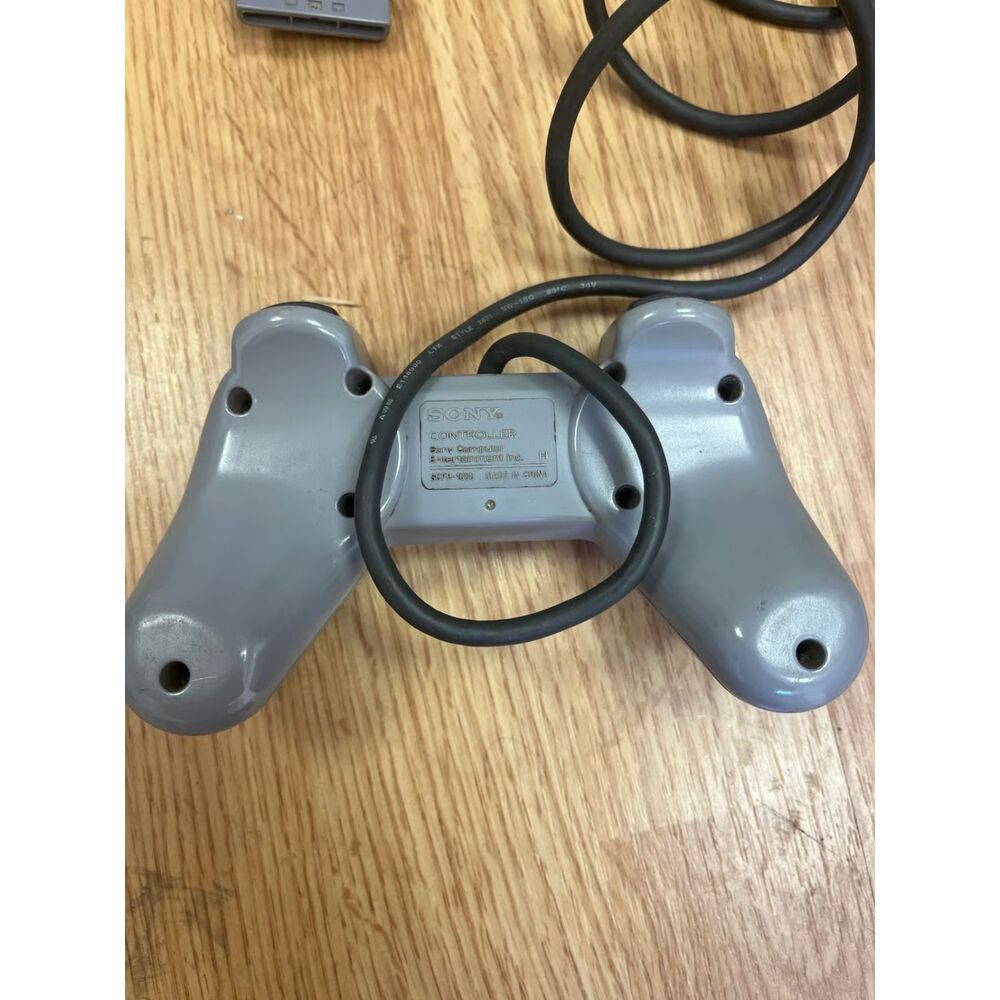 Playstation Controller - Picture 3 of 4